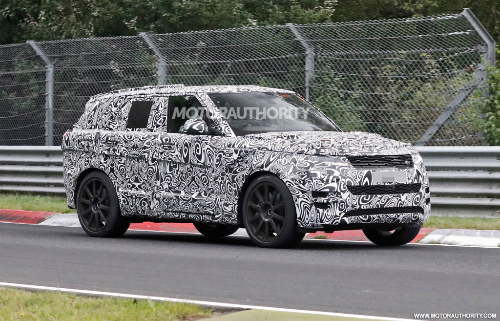 2024 Land Rover Range Rover Sport SVR spy shots - Photo credit: S. Baldauf/SB-Medien