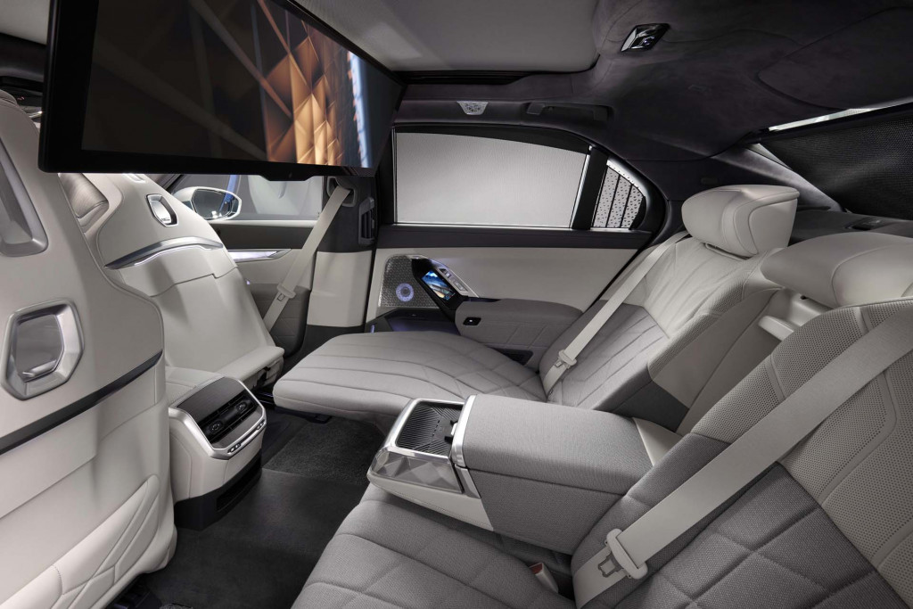 2023 BMW i7