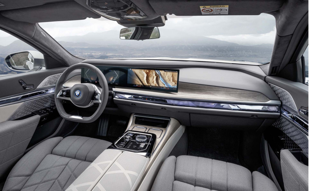 2023 BMW i7