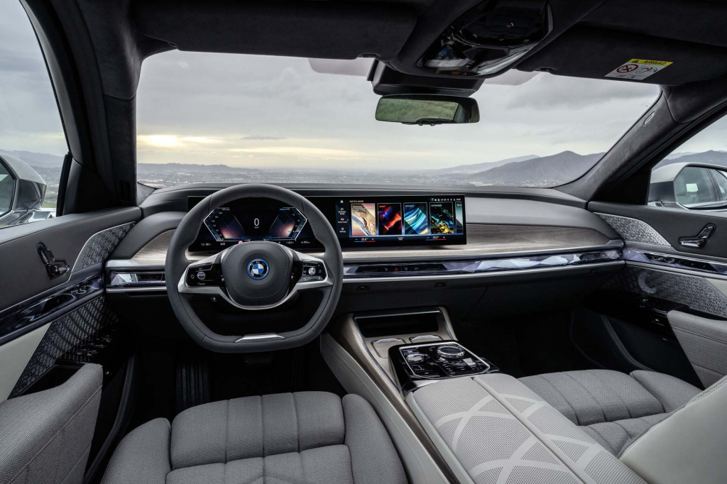 2023 BMW i7
