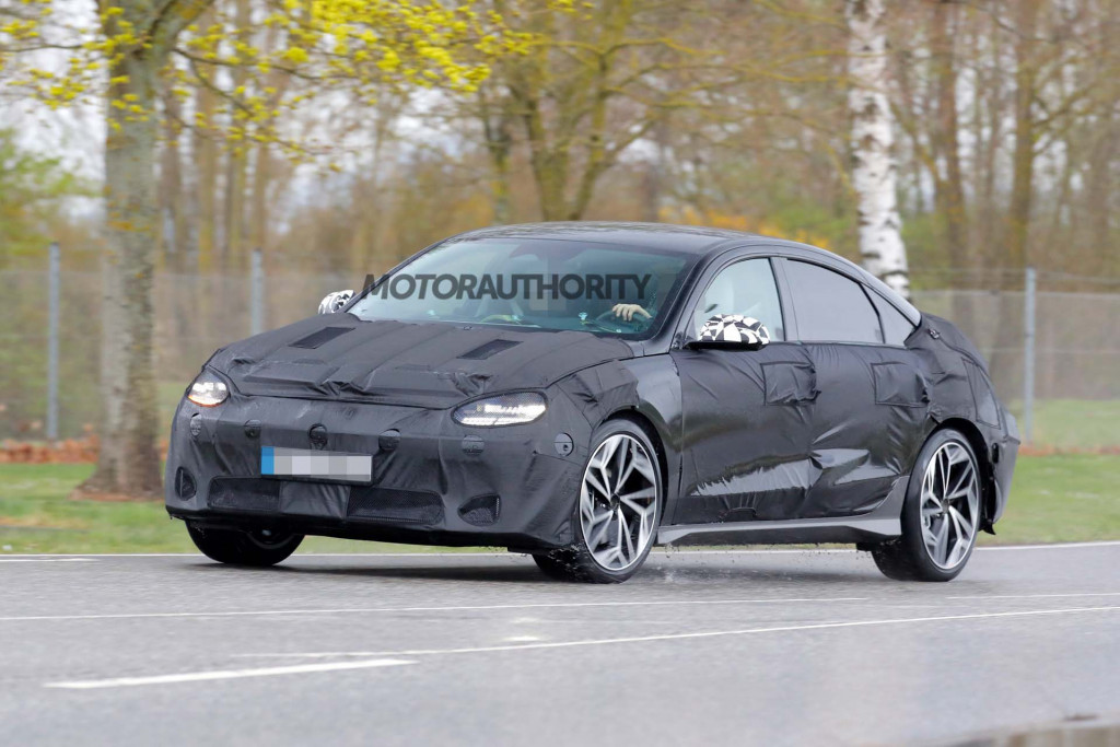 2023 Hyundai Ioniq 6 spy shots - Photo credit: S. Baldauf/SB-Medien