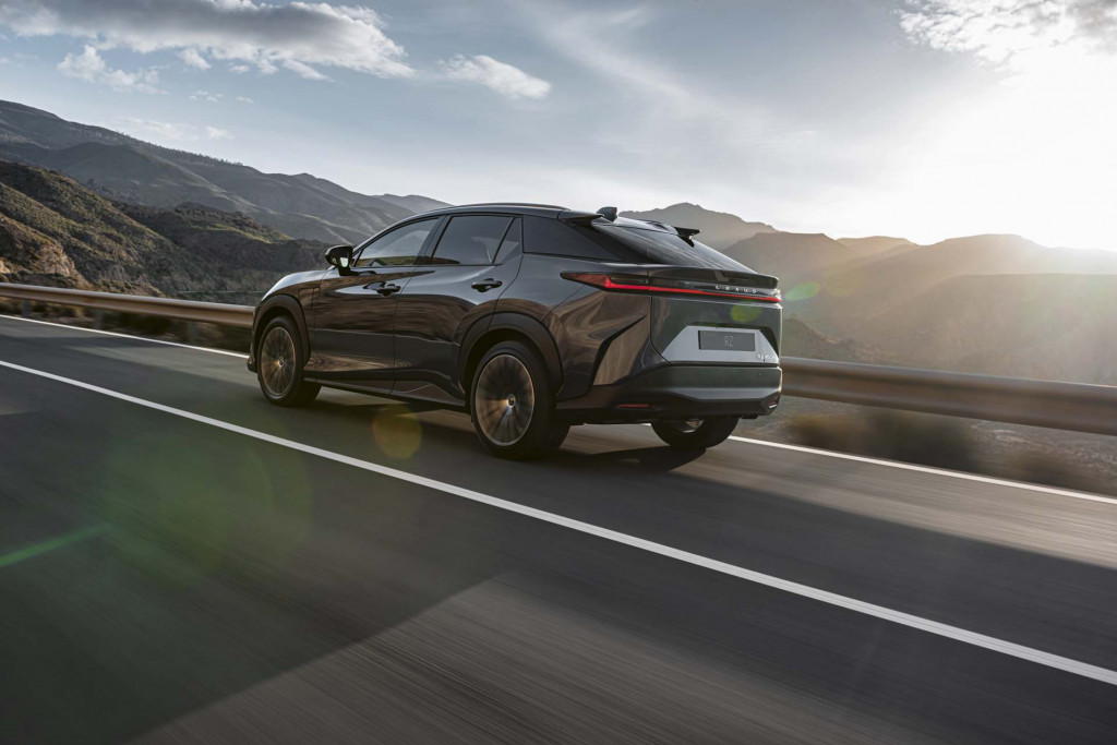 2023 Lexus RZ