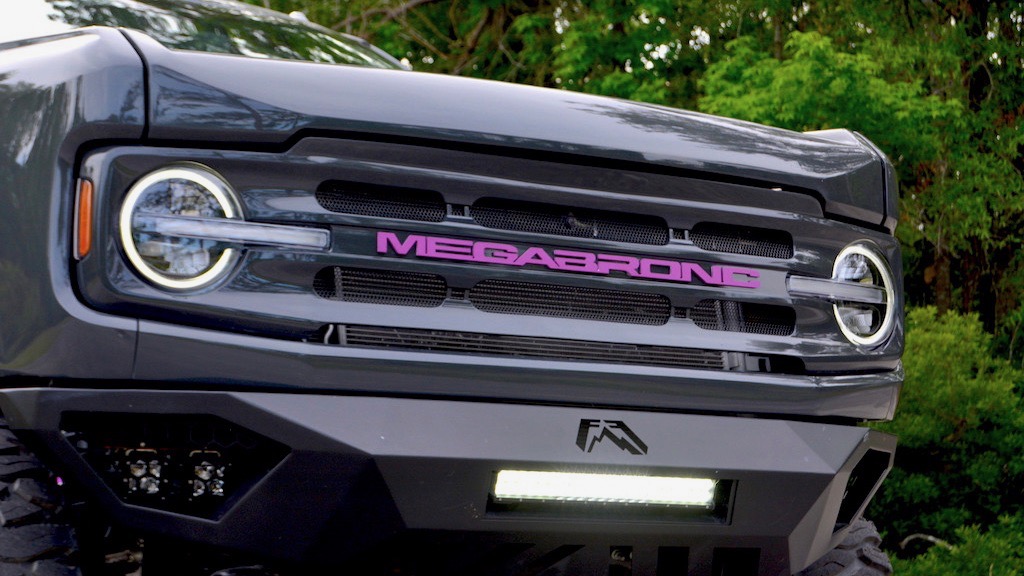 MegaRexx MegaBronc 2021 Ford Super Duty F-250