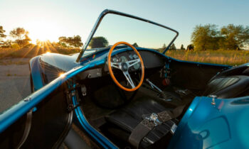 Shelby Cobra raced by three F1 drivers heads to auction