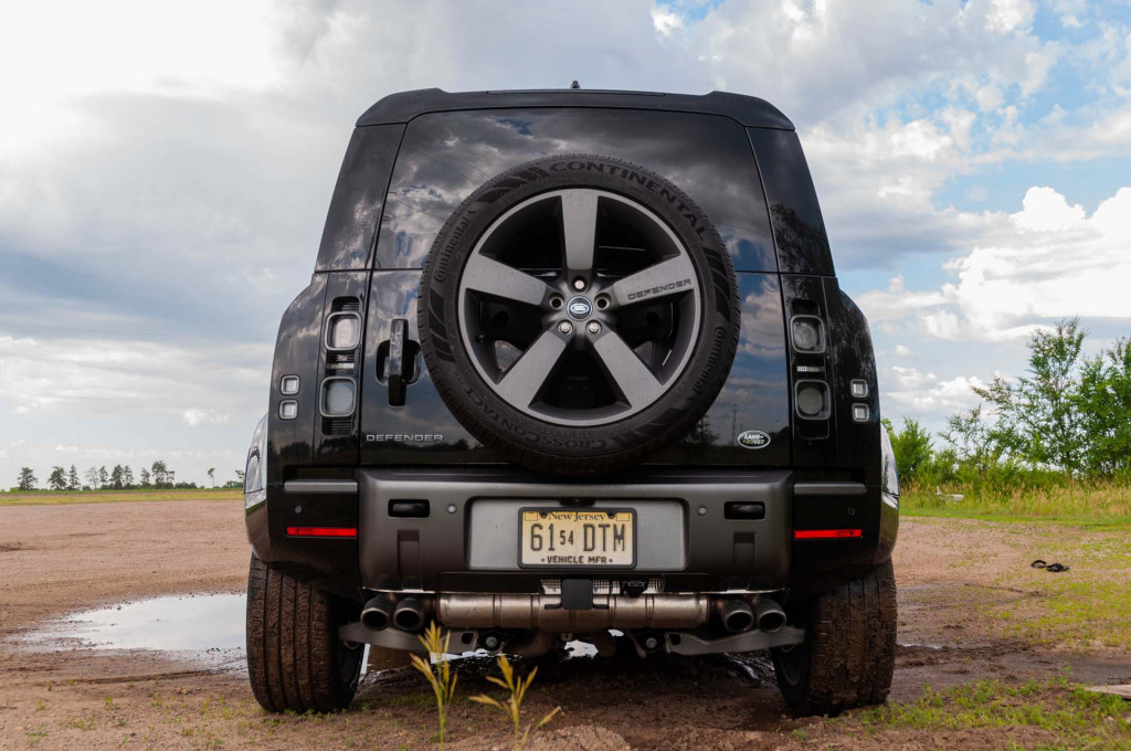 2022 Land Rover Defender 90 V8