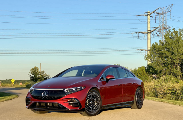 2022 Mercedes-Benz EQS 580 has a 340-mile range. 