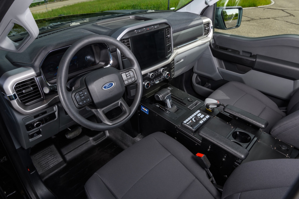 2023 Ford F-150 Lightning Pro SSV 2023 Ford F-150 Lightning Pro SSV