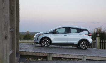 GM issues retroactive discount for Chevy Bolt EV models bought new in 2022