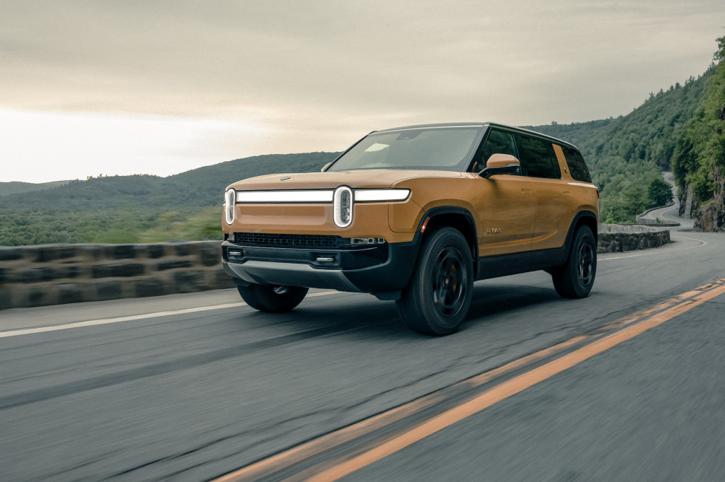 2023 Rivian R1S