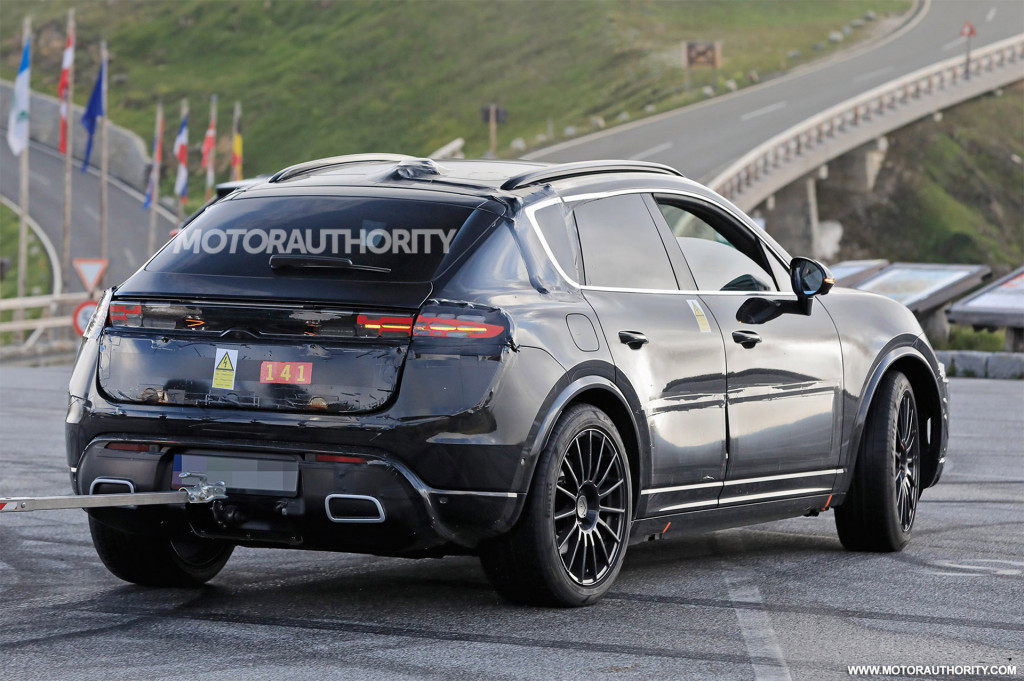 2024 Porsche Macan EV spy shots - Photo credit: S. Baldauf/SB-Medien
