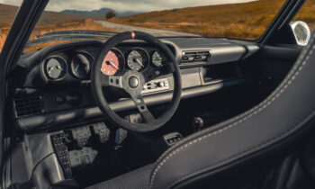 Paul Stephens AutoArt 993R brings subtly to the Porsche 911 restomod