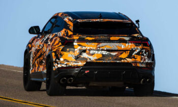 Updated Lamborghini Urus climbs Pikes Peak in record time