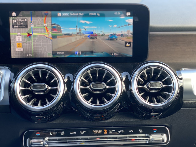 2022 Mercedes-Benz EQB 300