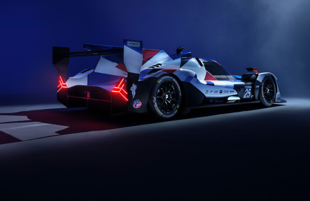 2023 BMW M Hybrid V8 LMDh race car