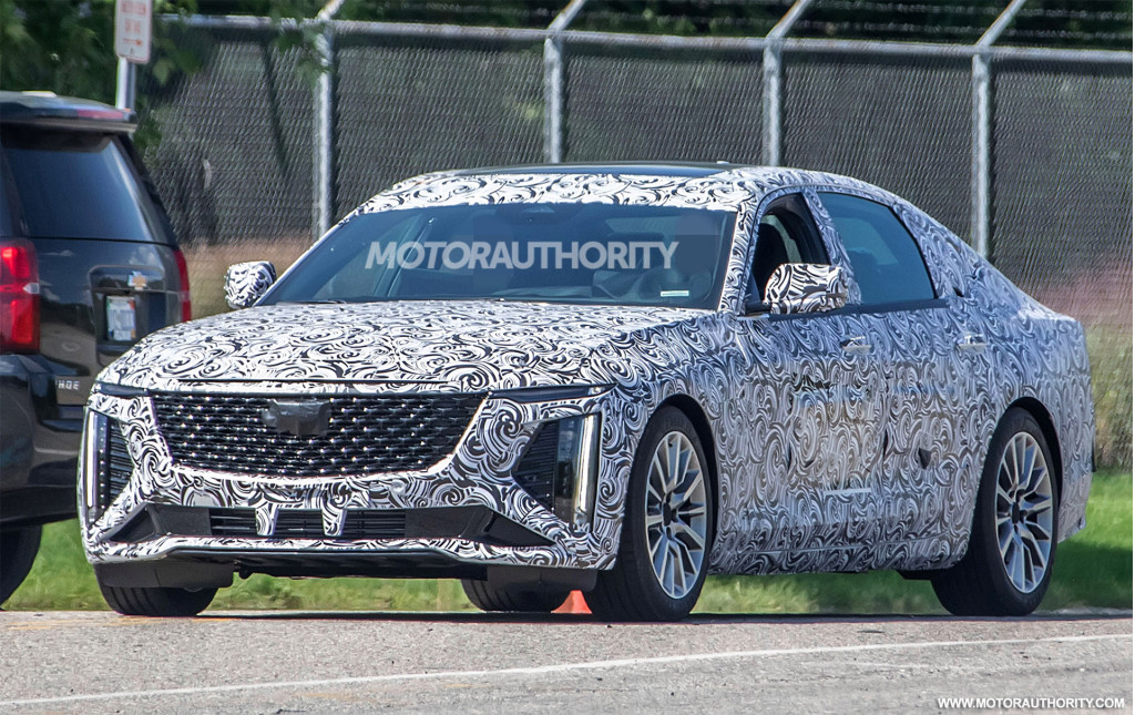 2023 Cadillac CT6 spy shots - Photo credit: S. Baldauf/SB-Medien