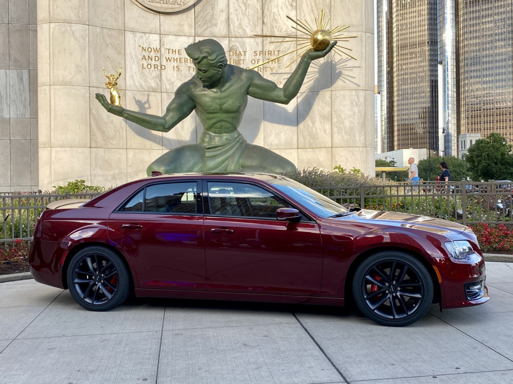 2023 Chrysler 300C 2023 Chrysler 300C