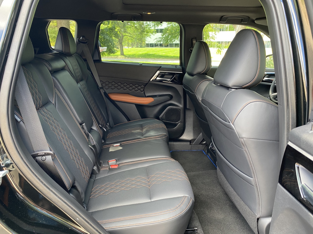 2023 Mitsubishi Outlander PHEV 2023 Mitsubishi Outlander PHEV