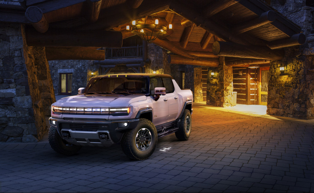 2022 GMC Hummer EV fitted with accessories - 2021 SEMA show
