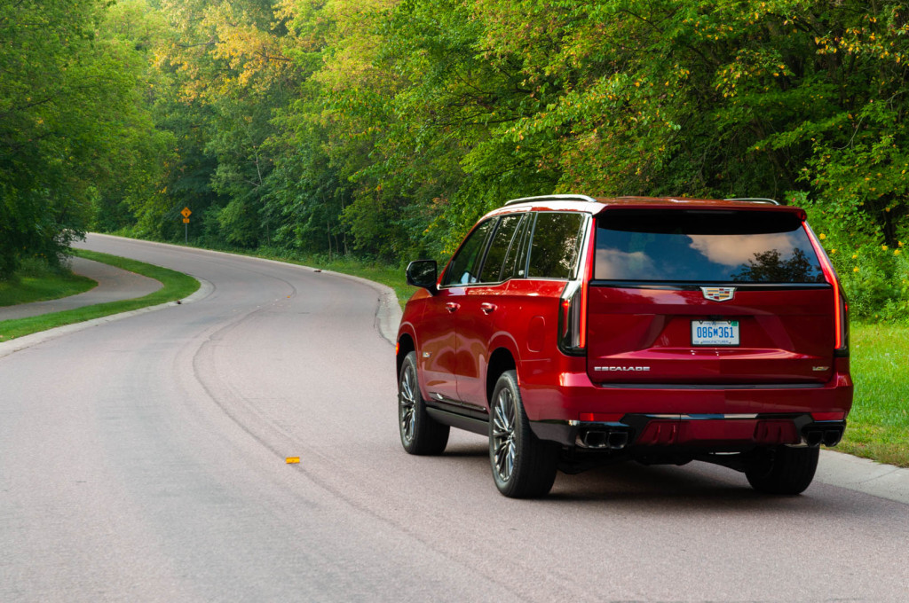 Super Cruise isn't standard in the most expensive Cadillac Escalade, and that's just absurd. Super Cruise isn't standard in the most expensive Cadillac Escalade, and that's just absurd.