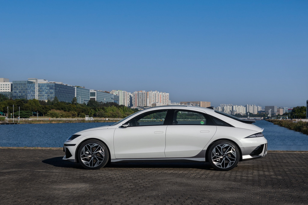 2023 Hyundai Ioniq 6
