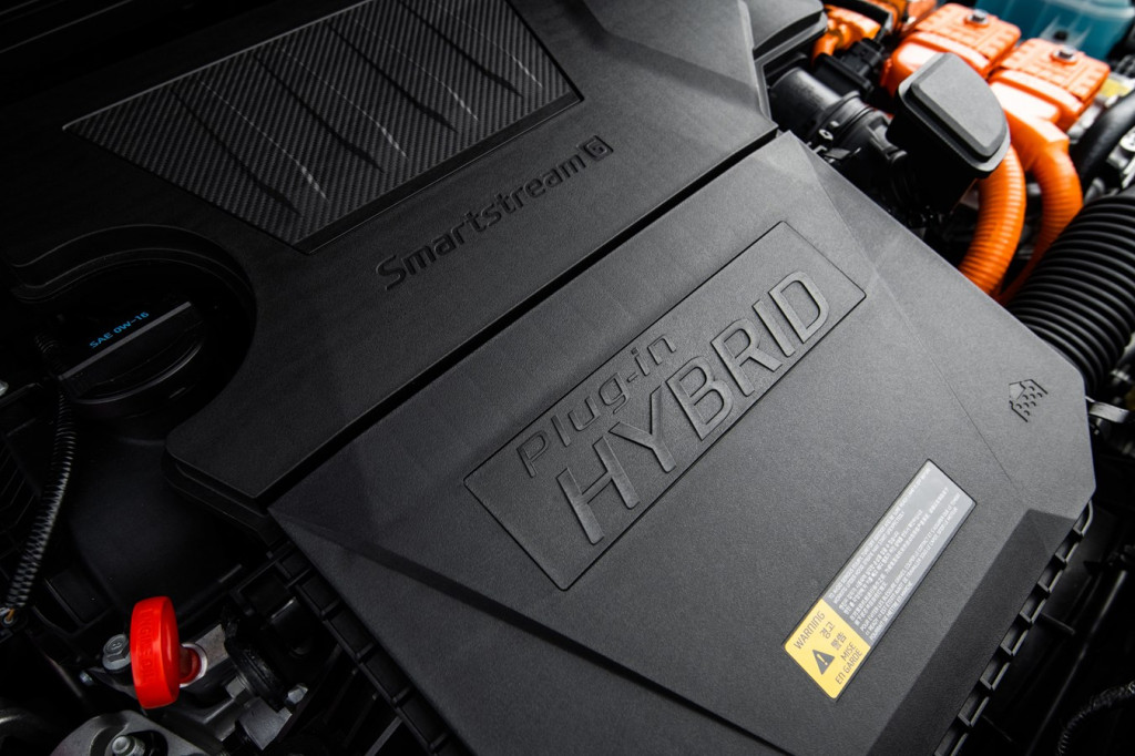 2023 Kia Niro plug-in hybrid