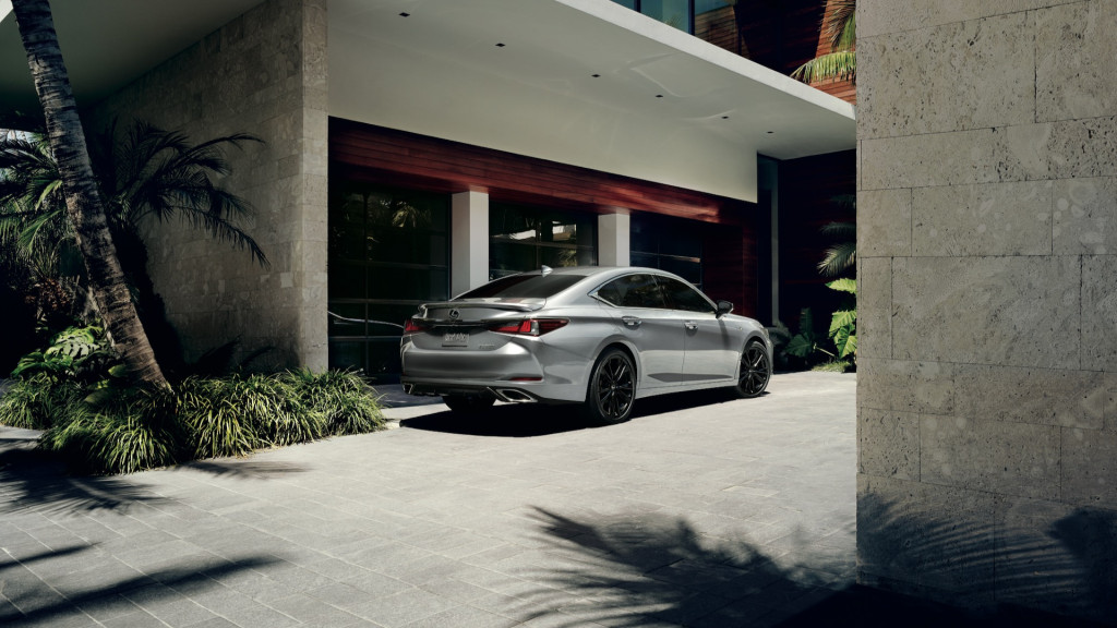 2023 Lexus ES