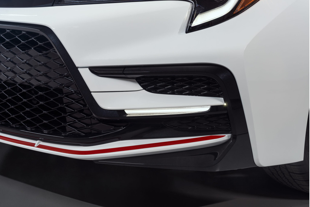 2023 Toyota Corolla Hybrid SE Infrared Edition