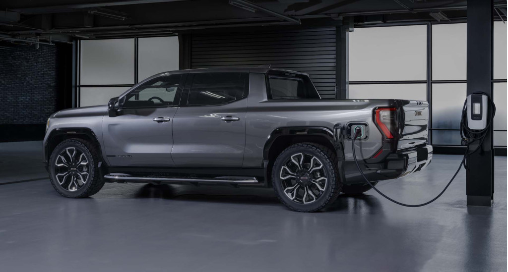 2024 GMC Sierra EV Denali Edition 1