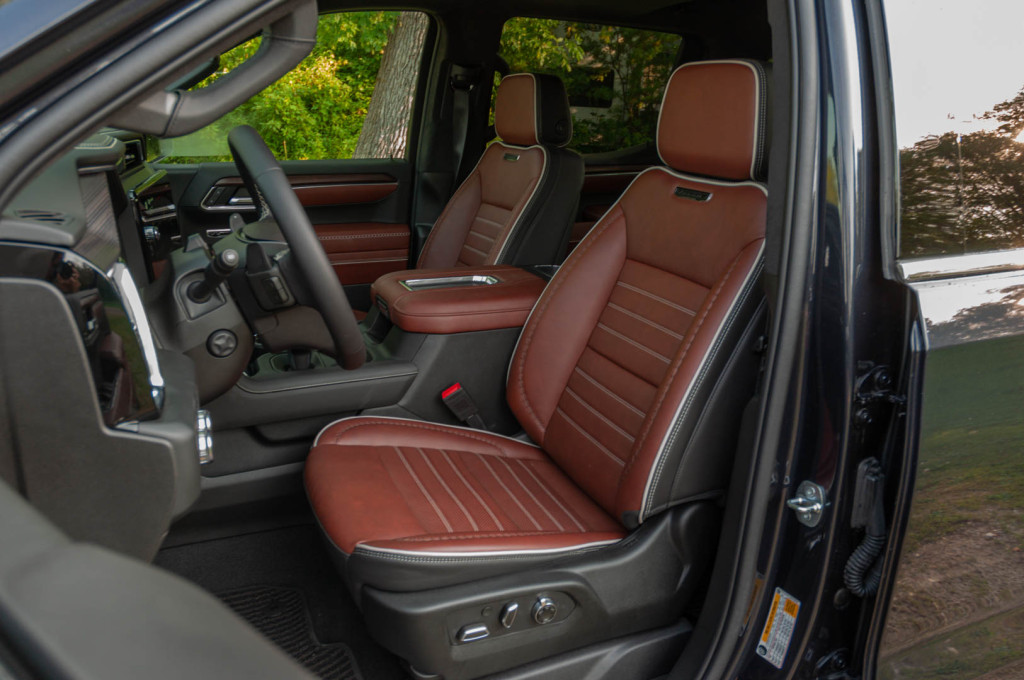 2022 GMC Sierra 1500 Denali Ultimate has some of the nicest leather available in a GM vehicle 2022 GMC Sierra 1500 Denali Ultimate has some of the nicest leather available in a GM vehicle