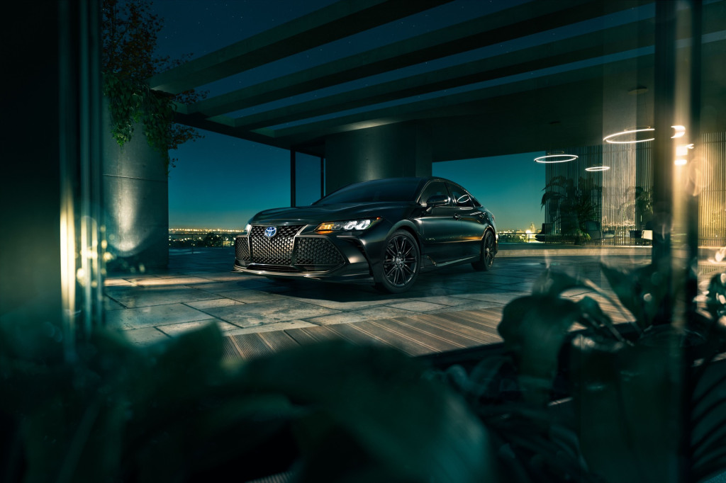 2022 Toyota Avalon Hybrid