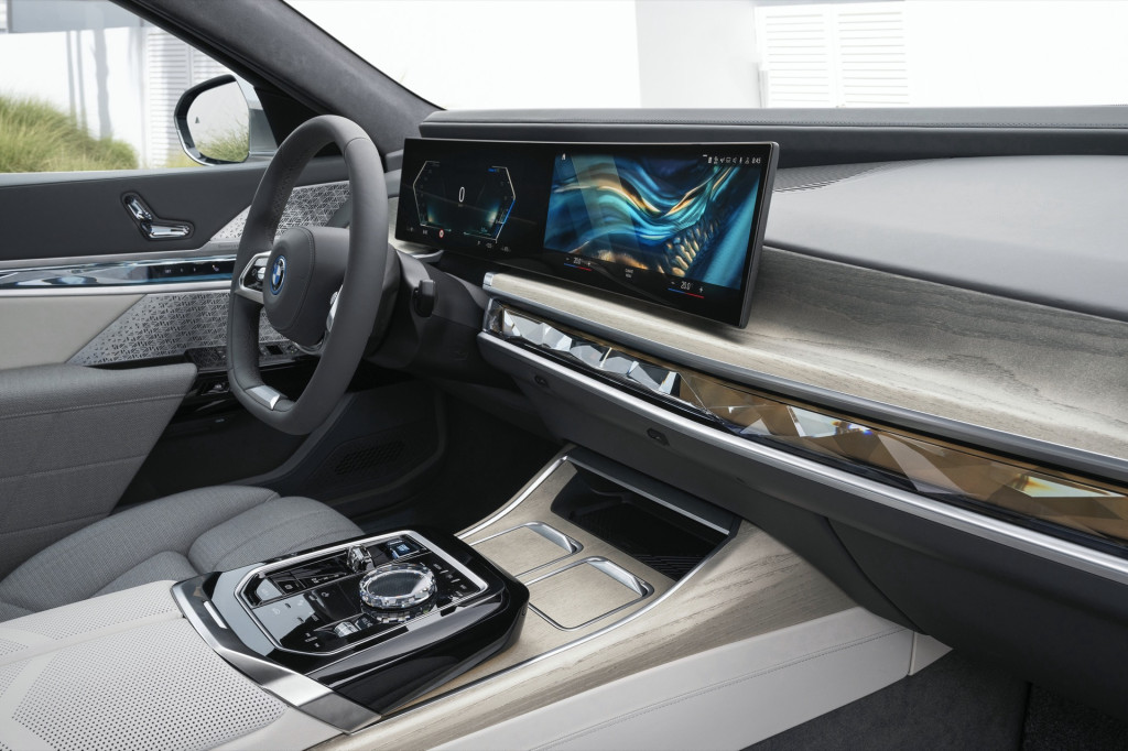 2023 BMW i7