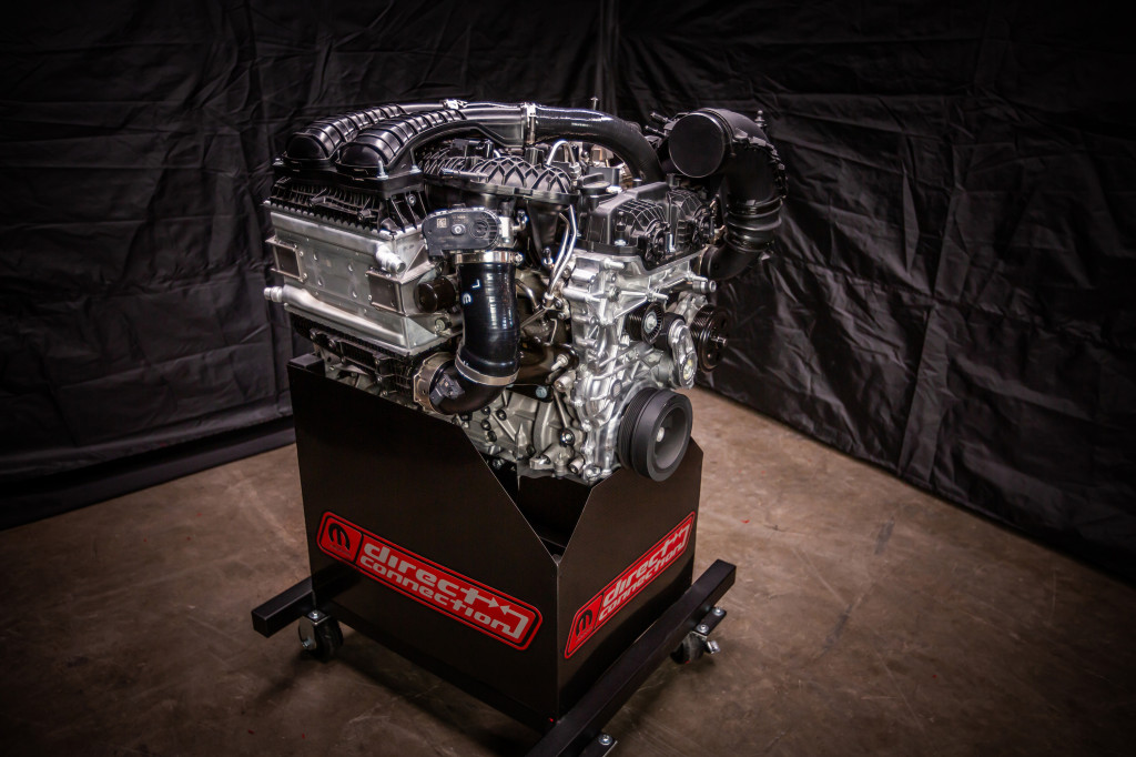 Mopar Direct Connection 1500 Hemi Crate Engine
