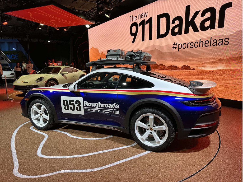 2023 Porsche 911 Dakar