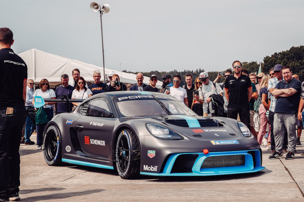 Porsche 918 Cayman GT4 e-Performance Porsche 918 Cayman GT4 e-Performance