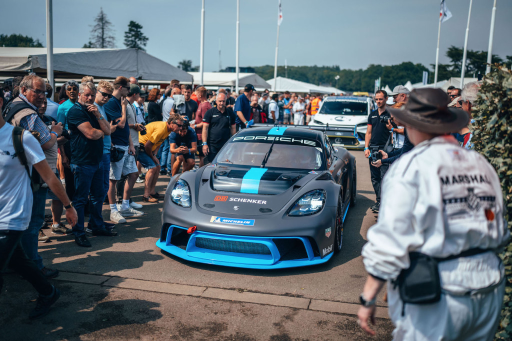 Porsche 918 Cayman GT4 e-Performance Porsche 918 Cayman GT4 e-Performance