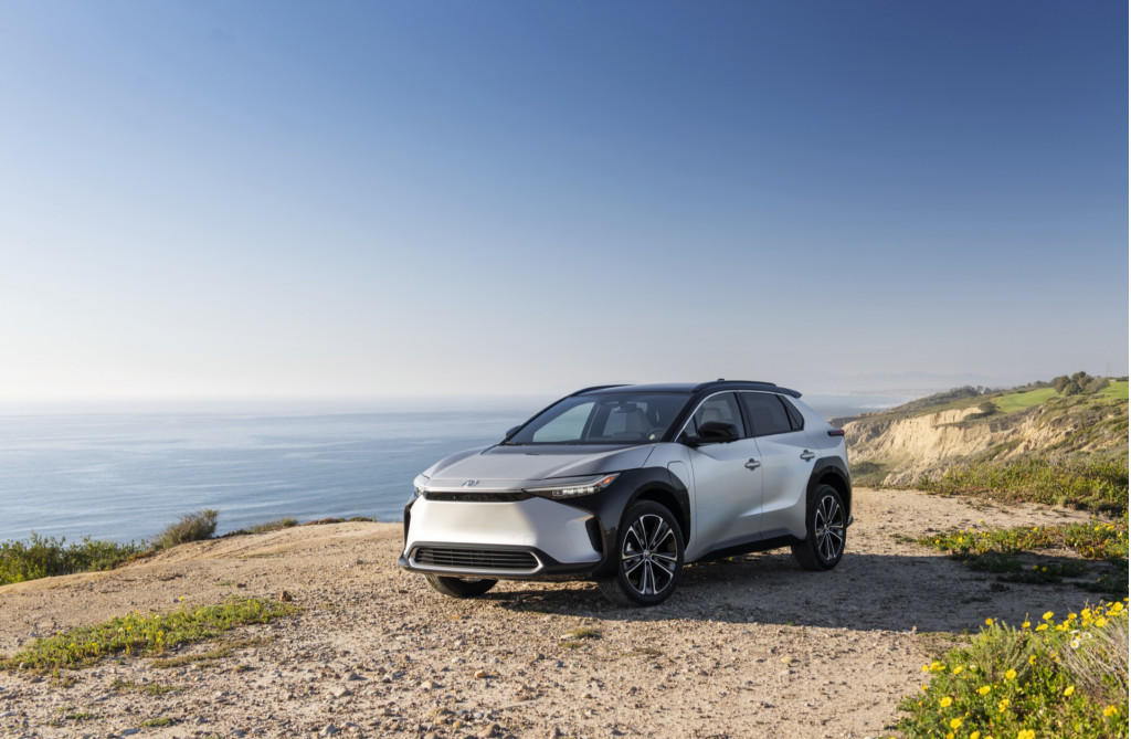 2023 Toyota bZ4X Limited AWD