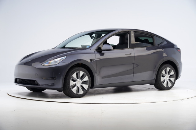 2022 Tesla Model Y, IIHS front overlap test results