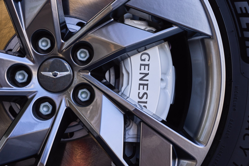 2023 Genesis Electrified GV70 test drive review