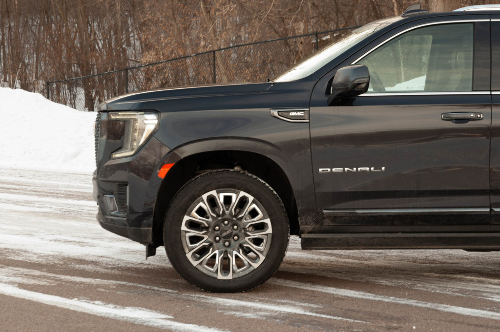 2023 GMC Yukon Denali Ultimate