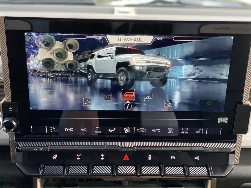 2024 GMC Hummer EV SUV 2024 GMC Hummer EV SUV