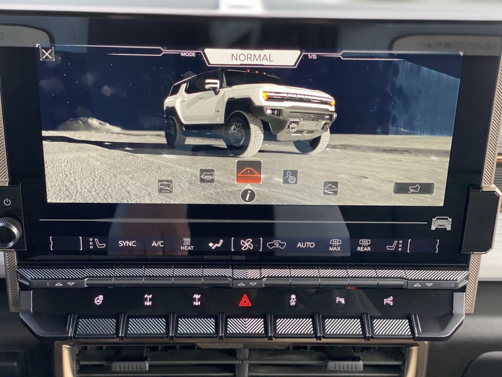 2024 GMC Hummer EV SUV 2024 GMC Hummer EV SUV
