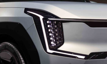 2024 Kia EV9 3-row electric SUV squares off with luxury makes