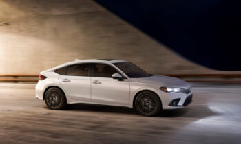 Civic vs Elantra | The Car Connection