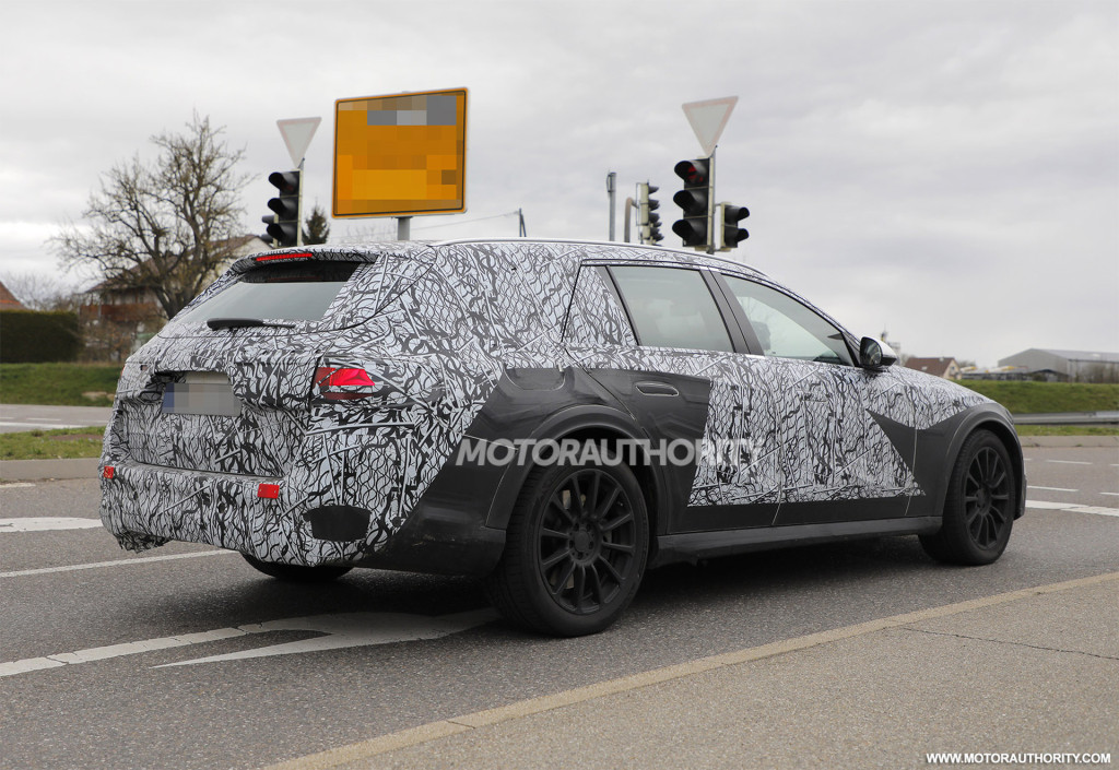 2024 Mercedes-Benz E-Class All-Terrain spy shots - Photo credit: Baldauf 2024 Mercedes-Benz E-Class All-Terrain spy shots - Photo credit: Baldauf