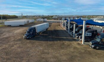 Aurora self-driving truck service to launch in 2024