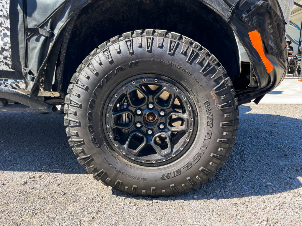 Checrolet Colorado ZR2 Bison teased Checrolet Colorado ZR2 Bison teased