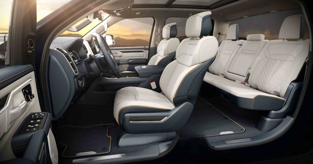 2025 Ram 1500 REV 2025 Ram 1500 REV