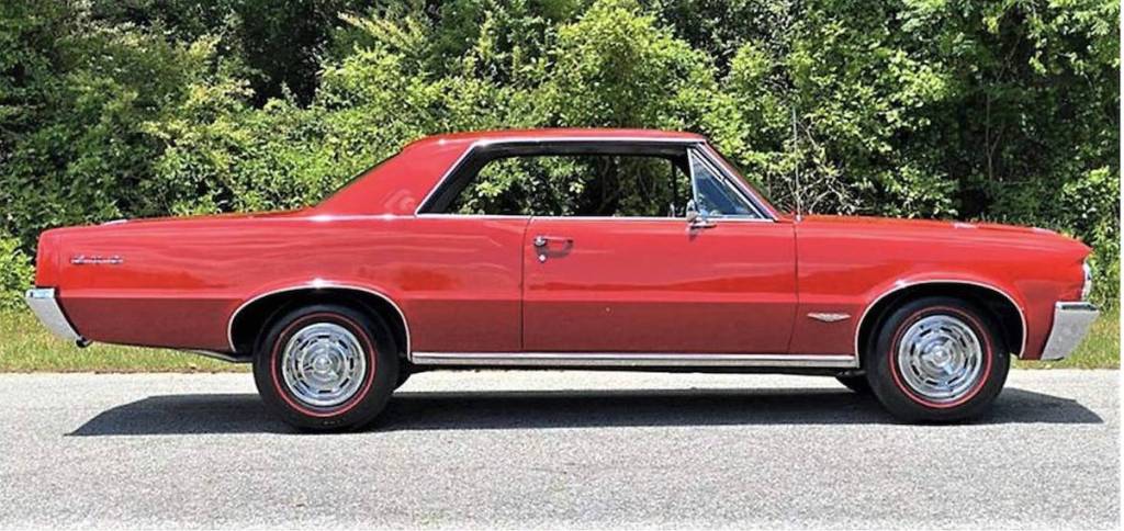 1964 Pontiac GTO brought Pontiac’s efforts from the racetrack to the street, but it was the marketing that changed the rules. 1964 Pontiac GTO brought Pontiac’s efforts from the racetrack to the street, but it was the marketing that changed the rules.