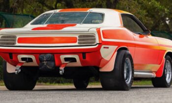 1970 Plymouth 'Cuda 440 Rapid Transit sold for $2.2 million at auction