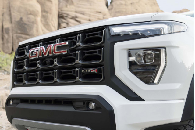 2023 GMC Canyon AT4 2023 GMC Canyon AT4